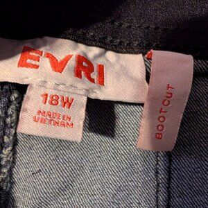 Woman's Skinny Jeans Plus Size 18W Brand : EVRI Bootcut